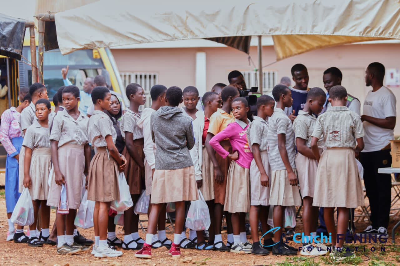 Chichi Foundation Donates Sanitary Pads to JHS Pupils